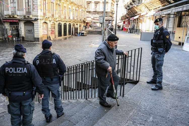 How to minimise COVID-19 risks for older adults