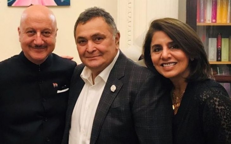 Anupam wishes Rishi, Neetu safe trip back to India