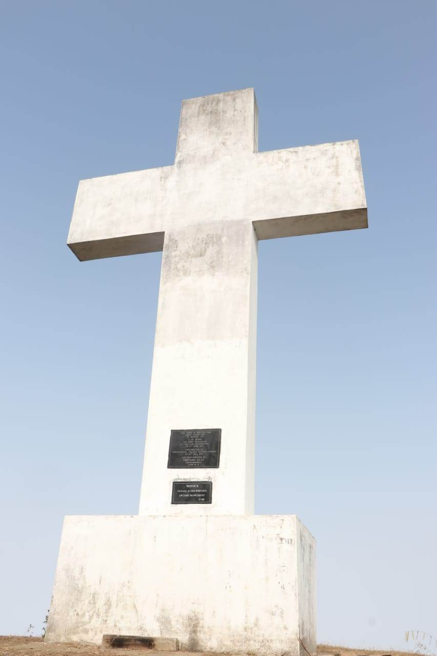 CD King Memorial Cross