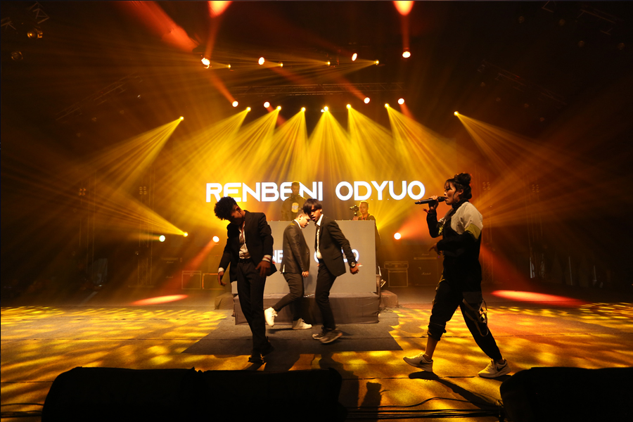 Taking HMF to 'Infinity & Beyond', a big team of artists came out to perform a three hour show of EDM and Hip-Hop music. (Photo Courtesy: LiveNow Events)