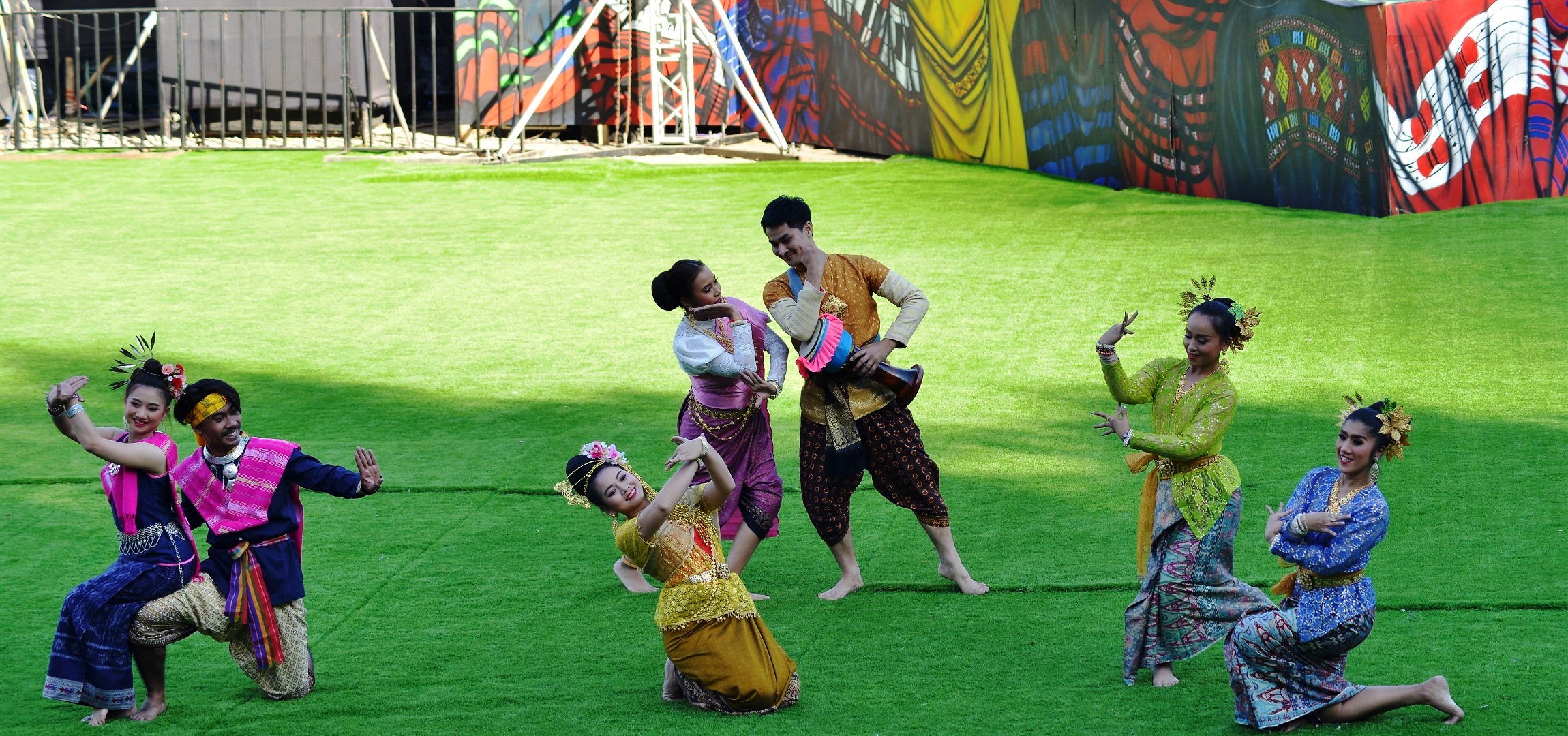 Thai Cultural Troupe 
