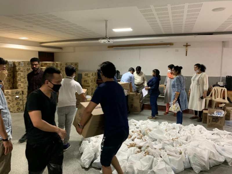 Volunteers from the Naga Task Force Bengaluru distributed rations to migrant workers and slum dwellers in Bengaluru on May 31.