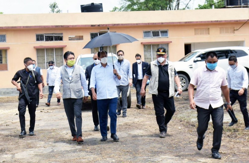 CM Neiphiu Rio inspecting Ganeshnagar Industrial Estate with his entourage on May 29. (DIPR Photo)