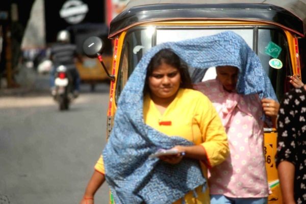 Churu town in Rajasthan once again recorded the maximum temperature at 49.6 degree Celsius on Wednesday, with the India Meteorological Department (IMD) asserting that the heatwave will substantially abate by May 29. (IANS Photo)