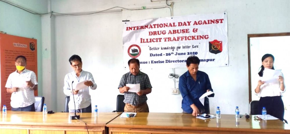 Excise and Prohibition Department officials undertake a pledge on the occasion of International Day Against Drug Abuse and Illicit Trafficking in Dimapur on June 26. (Morung Photo)