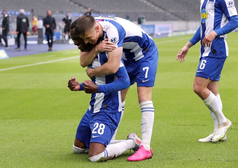 Soccer Football - Bundesliga - Hertha BSC v Bayer Leverkusen - Olympiastadion, Berlin, Germany - June 20, 2020 Berlin's Dodi Lukebakio celebrates scoring their second goal with teammates, following the resumption of play behind closed doors after the outbreak of the coronavirus disease (COVID-19) Michael Sohn/Pool via REUTERS