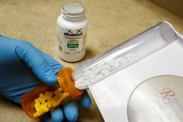 The drug hydroxychloroquine, pushed by U.S. President Donald Trump and others in recent months as a possible treatment to people infected with the coronavirus disease (COVID-19), is displayed by a pharmacist at the Rock Canyon Pharmacy in Provo, Utah, US on May 27, 2020. (REUTERS File Photo)