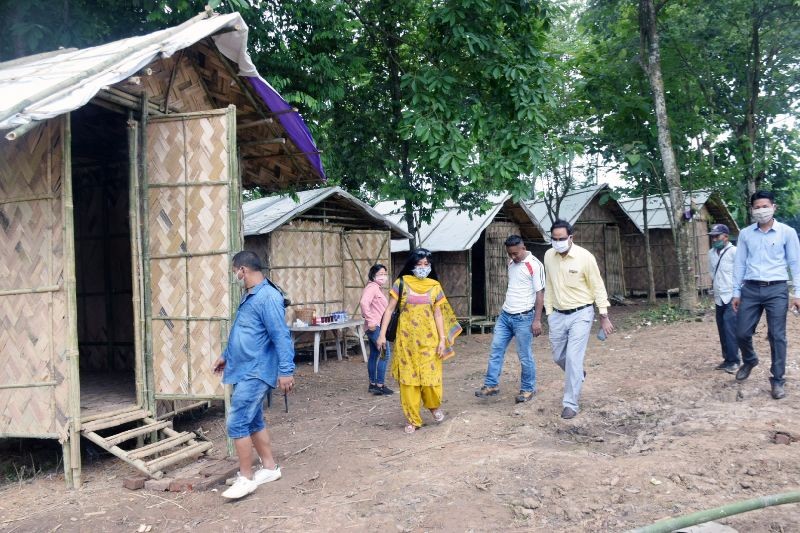 DC Dimapur, Anoop Kinchi IAS accompanied by DPRO Dimapur and guided by Convenor, Lotha Community COVID 19, Pastor LBCD, Chairman Lotha community Diphupar, GB Lotha community Diphupar inspecting the quarantine huts at Lotha Colony Diphupar on June 11. (DIPR Photo)