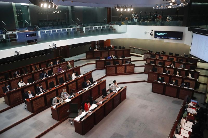 Legislators attend a meeting to debate national security law at Legislative Council, in Hong Kong, China on July 7. (REUTERS Photo)