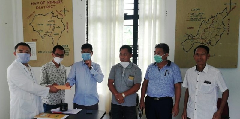 Members of Kiphire District COVID-19 Welfare Committee donate cash to District Hospital, Kiphire. (Photo Courtesy: CMO office Kiphire)