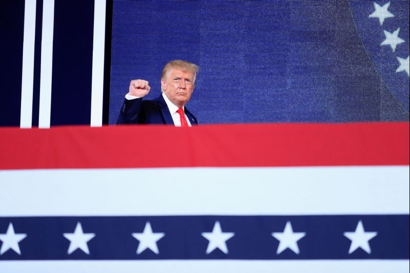 U.S. President Donald Trump gestures as he attends South Dakota's U.S. Independence Day Mount Rushmore fireworks celebrations at Mt. Rushmore in Keystone, South Dakota, US on July 3. (REUTERS Photo)