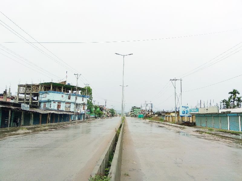 The National Highway wears a deserted look as Dimapur went under complete lockdown beginning July 26. (Morung Photo)