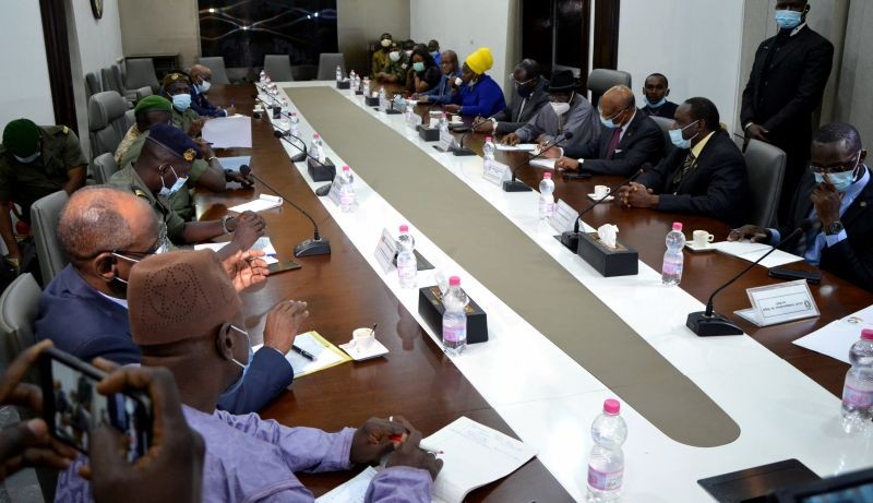 A general view of the meeting between junta leaders of the National Committee for the Salvation of the People (CNSP) which overthrew Mali's President Ibrahim Boubacar Keita and Economic Community of West African States (ECOWAS) mediators in Bamako, Mali on August 22, 2020. (REUTERS Photo)