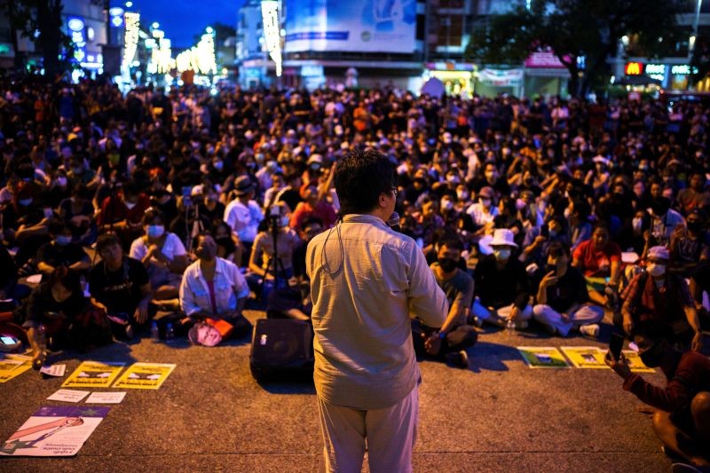 Anon Nampa, one of the leaders of recent anti-government protests speaks during a demonstration demanding the resignation of Thailand's Prime Minister Prayuth Chan-ocha in Chiang Mai, Thailand on August 9, 2020. (REUTERS Photo)