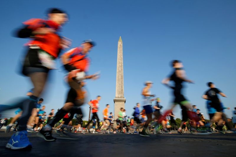 General view during the marathon REUTERS/Regis Duvignau/Files