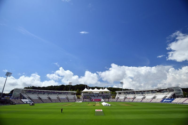 Cricket - Second Test - England v Pakistan - Ageas Bowl, Southampton, Britain - August 17, 2020 General view as rain delays the start of play, as play resumes behind closed doors following the outbreak of the coronavirus disease (COVID-19) Glyn Kirk/Pool via REUTERS