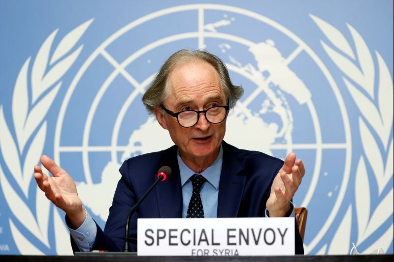 U.N. Special Envoy for Syria Geir Pedersen gestures during a news conference ahead of a meeting of the Syrian Constitutional Committee at the United Nations in Geneva, Switzerland on August 21, 2020. (REUTERS File Photo)
