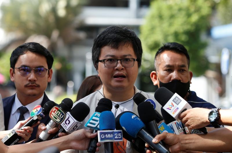 Human rights lawyer Anon Nampa arrives at court following his arrest over his participation in anti-government protest, in Bangkok, Thailand on September 3. (REUTERS Photo)