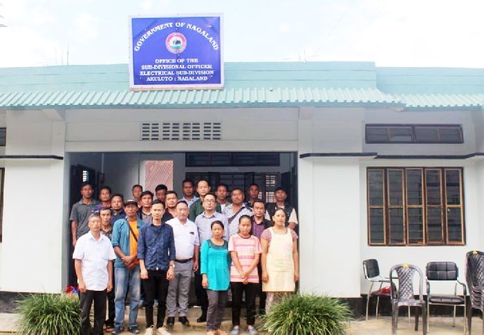 Executive Engineer (E), Shiludi Longkumer, Zunheboto and ADC Akuluto, Imsenperong along with other staff after the inauguration of Akuluto SDO (E) office building at Akuluto town on September 18.