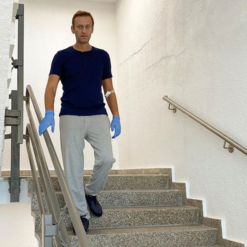 Russian opposition politician Alexei Navalny goes downstairs at Charite hospital in Berlin, Germany, in this undated image obtained from social media September 19, 2020. Courtesy of Instagram @NAVALNY/Social Media via REUTERS