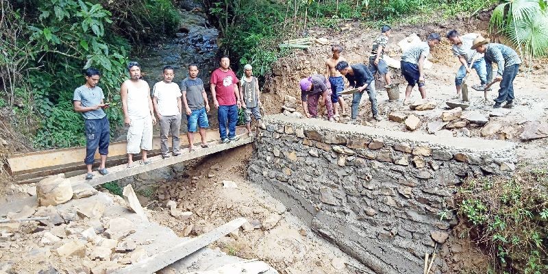 Public of Yonglaoja colony in Wakching town under Mon District has started constructing a slap culvert at the abandoned PWD road.