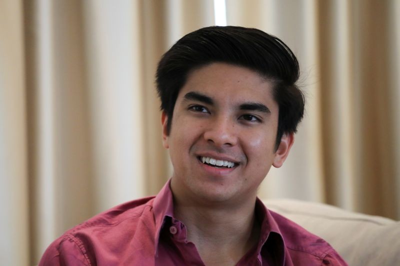 Malaysian politician Syed Saddiq Syed Abdul Rahman reacts during an interview with Reuters in Petaling Jaya, Malaysia on September 3, 2020. (REUTERS Photo)