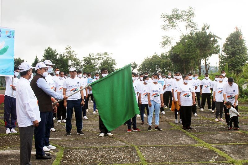 Nagaland Legislative Assembly Speaker Sharingain Longkumer, flagged off the Fit India Freedom Run organized by the 78-Battalion, Central Reserve Police Force (CRPF), Zubza on September 29 from the Nagaland Legislative Assembly Secretariat premises. About 200 CRPF personnel and their family members took part in the run. (Photo Courtesy: NLA) 