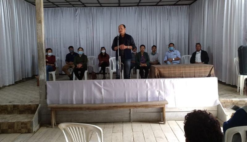 Dr K Akaho Sema, Dy CMO briefing the sensitisation meeting cum anti-stigma and discrimination on COVID-19 held at Suruhoto block, Zunheboto on September 13. (Photo Courtesy: CMO office Zunheboto)