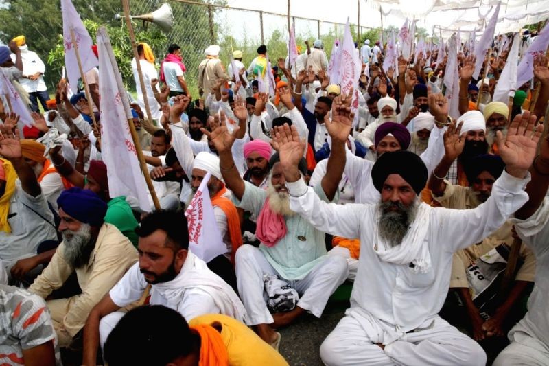 Hundreds of farmers block highways in Punjab, Haryana. (IANS Photo)