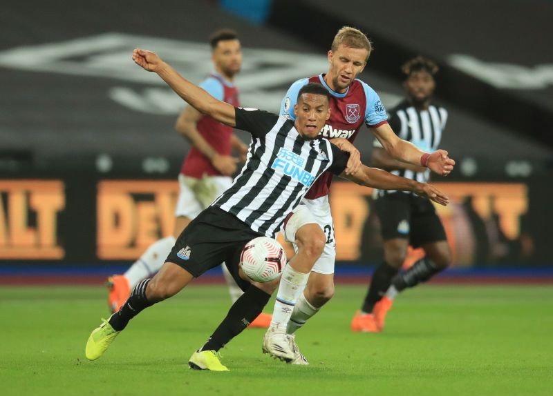 West Ham United's Tomas Soucek in action with Newcastle United's Isaac Hayden Pool via REUTERS/Adam Davy