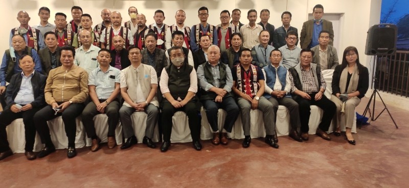 A consultative meet between the AHODs, HODs and senior officers from Ao community and Dimapur Ao Youth Organization held at the official residence of Temjen Toy IAS & Chief Secretary on September 22.