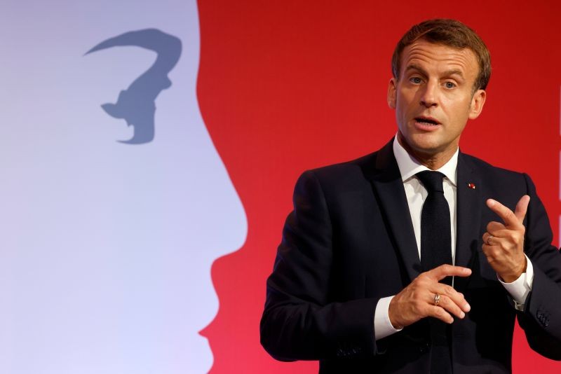 French President Emmanuel Macron delivers a speech to present his strategy to fight separatism, in Les Mureaux, near Paris, France on October 2. (REUTERS Photo)