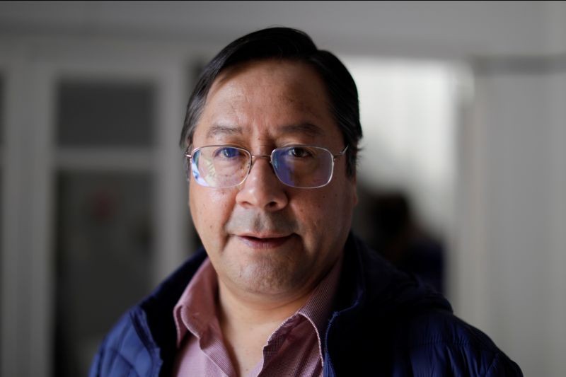 Luis Arce, the presidential candidate of the Movement to Socialism party (MAS), poses for a photo during an interview with Reuters in La Paz, Bolivia October 20, 2020. (REUTERS Photo)