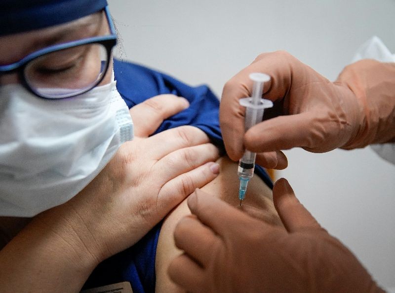A medic of the regional hospital receives  Russia's "Sputnik-V" vaccine shot against the coronavirus disease (COVID-19) in Tver, Russia October 12, 2020.  REUTERS/Tatyana Makeyeva