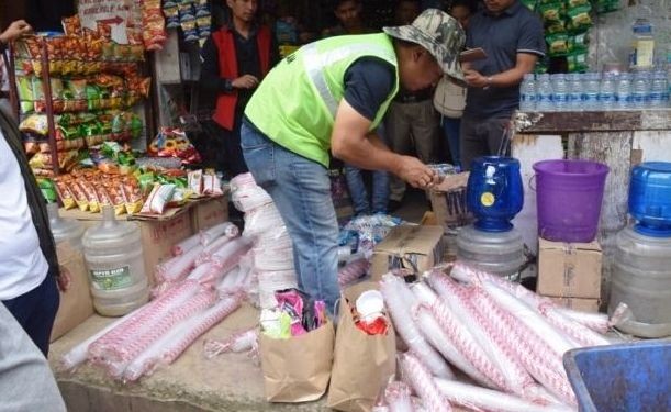 Kohima District Task Force on total ban of single use plastic with NGOs conduct checking and confiscation exercise in Kohima town on October 4, 2019. (DIPR/Morung File Photo)