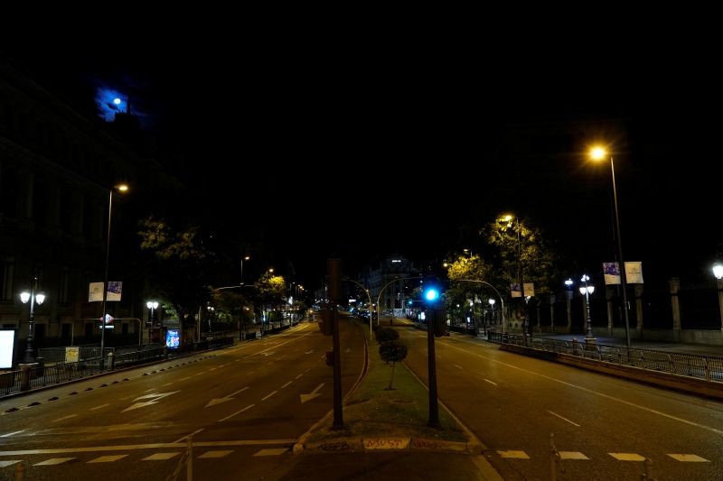 Alcala street is seen almost empty during the night-time curfew set as part of a state of emergency in an effort to control the outbreak of the coronavirus disease (COVID-19), in Madrid, Spain October 27, 2020. (REUTERS Photo)