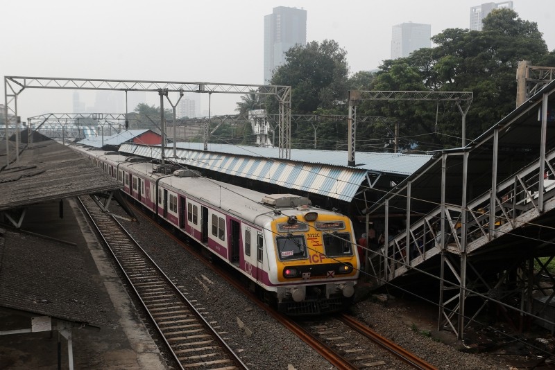 A suburban train is seen stalled at a railway platform during a power outage in Mumbai, India, October 12, 2020. REUTERS/Francis Mascarenhas