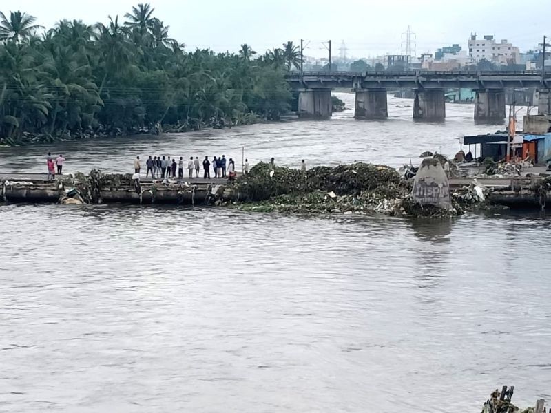 Hyderabad's rain-hit areas remain inundated. (IANS Photo)