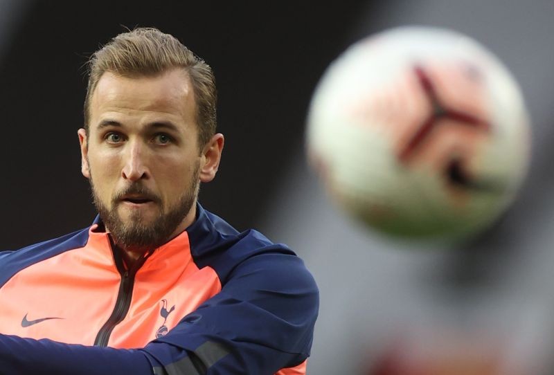 Tottenham Hotspur's Harry Kane during the warm up before the match Pool via REUTERS/Carl Recine/File Photo