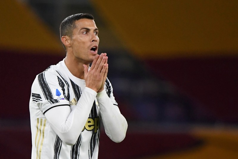 FILE PHOTO: Soccer Football - Serie A - AS Roma v Juventus - Stadio Olimpico, Rome, Italy - September 27, 2020. Juventus' Cristiano Ronaldo reacts REUTERS/Alberto Lingria