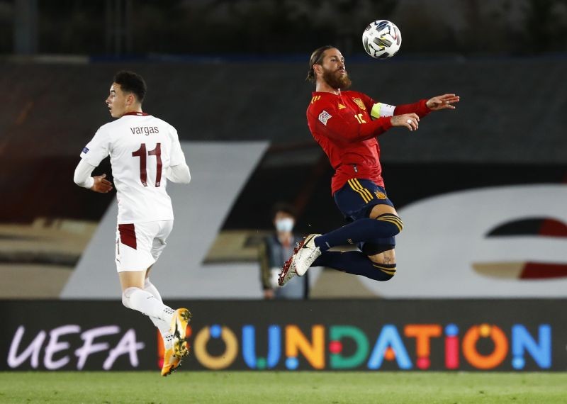 Spain's Sergio Ramos in action with Switzerland's Ruben Vargas. (Reuters Photo)