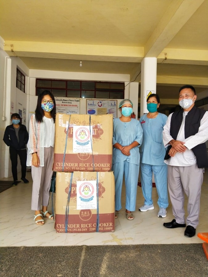 District Administration and District Level Centre for Women- Mahila Shakti Kendra under the banner of Beti Bachao Beti Padhao, Mokokchung donated baby blankets to be distributed to the new born baby girl at the Imkongliba Memorial District Hospital, Mokokchung. In the image, District Coordinator, Nukshinaro and Medical Superintendent, Dr Medem seen along with his staff.