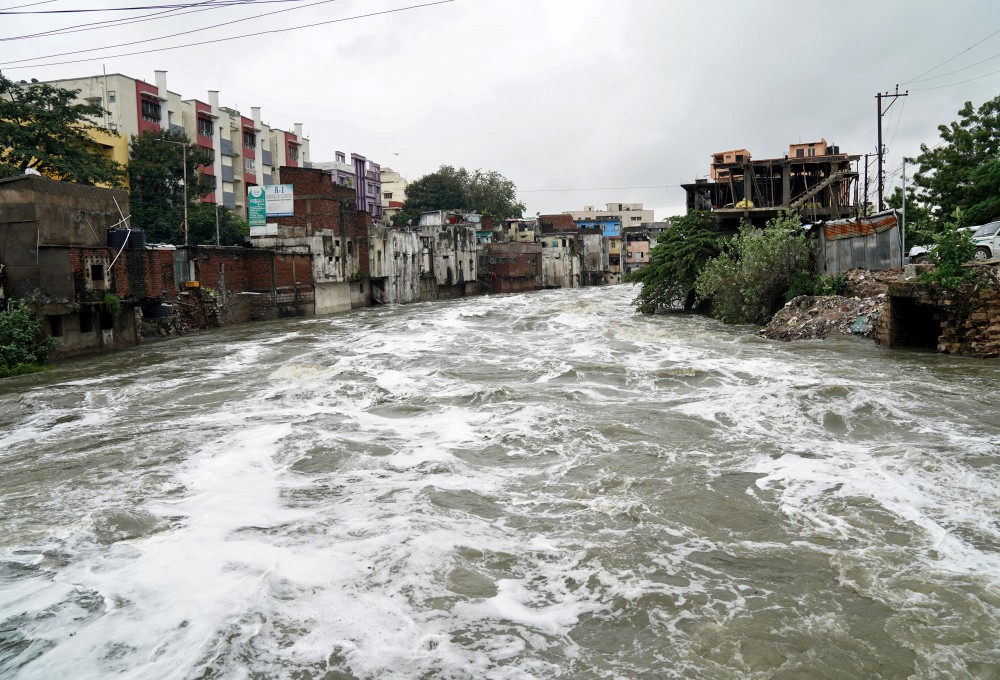 A flooded stream is pictured after heavy rainfall in Hyderabad, the capital of the southern state of Telangana, India, October 14, 2020. REUTERS/Vinod Babu