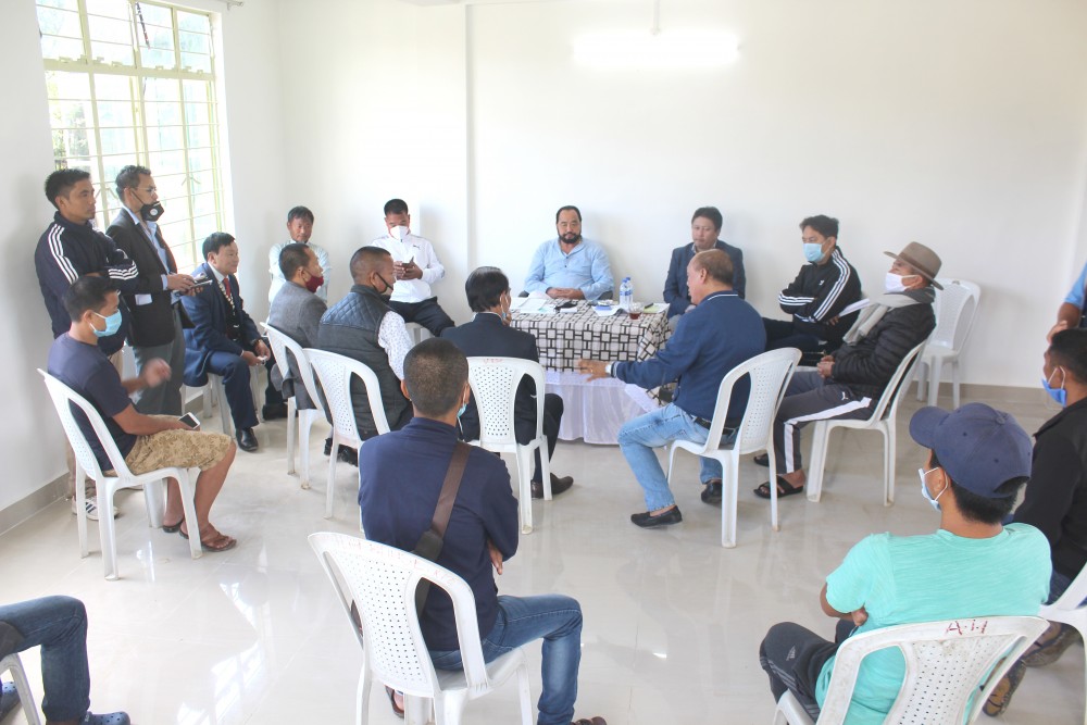 BJP In-charge of the forthcoming bye-election at 60 Pungro-Kiphire Assembly Constituency and Deputy Chief Minister Y Patton along with a host of BJP and NDPP legislators held a meeting with different groups, ex-candidates, BJP ticket aspirants and supporters of Independent Candidate Yangseo Sangtam at Kiphire town on October 25. A press release informed that the different groups further assured to support PDA consensus candidate Lirimong Sangtam who will be contesting on BJP ticket. (Photo Courtesy: Dy CM Media Cell)