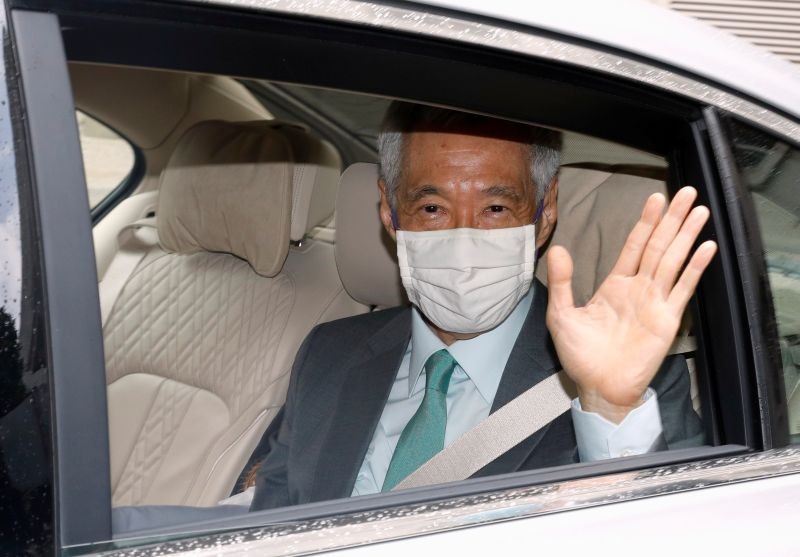 Singapore's Prime Minister Lee Hsien Loong arrives at the High Court for a defamation hearing against blogger Leong Sze Hian in Singapore on October 6, 2020. (REUTERS Photo)