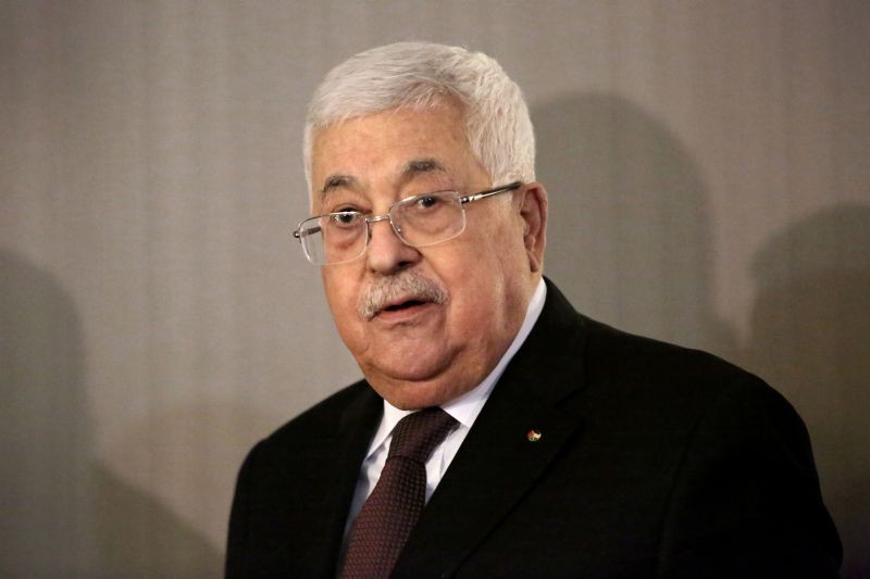 Palestinian President Mahmoud Abbas enters a news conference with former Israeli Prime Minister Ehud Olmert (not seen) at the Grand Hyatt hotel in New York, U.S., February 11, 2020. (REUTERS /File photo)