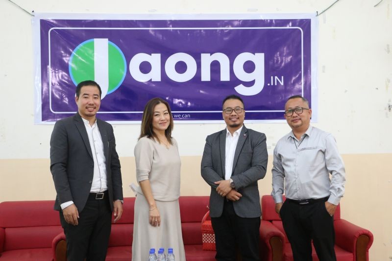 Administrator, Hope Academy, Sashila Ozukum and others during the launch of Jaong Company at Tourist Lodge, Dimapur on November 26. (Morung Photo)