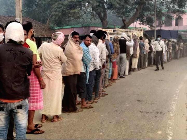 Voters are in long queues in Araria and Darbhanga districts of Bihar. (IANS Photo)