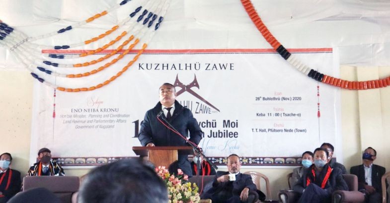 Minister for Planning and Coordination, Neiba Kronu addressing the 18th general session cum pre-golden jubilee celebration of Kuzhalhu Zawe at Pfutsero town on November 28.