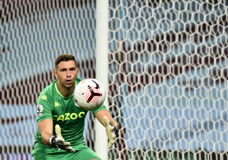 Aston Villa's Emiliano Martinez in action. Pool via REUTERS/Rui Vieira/Files